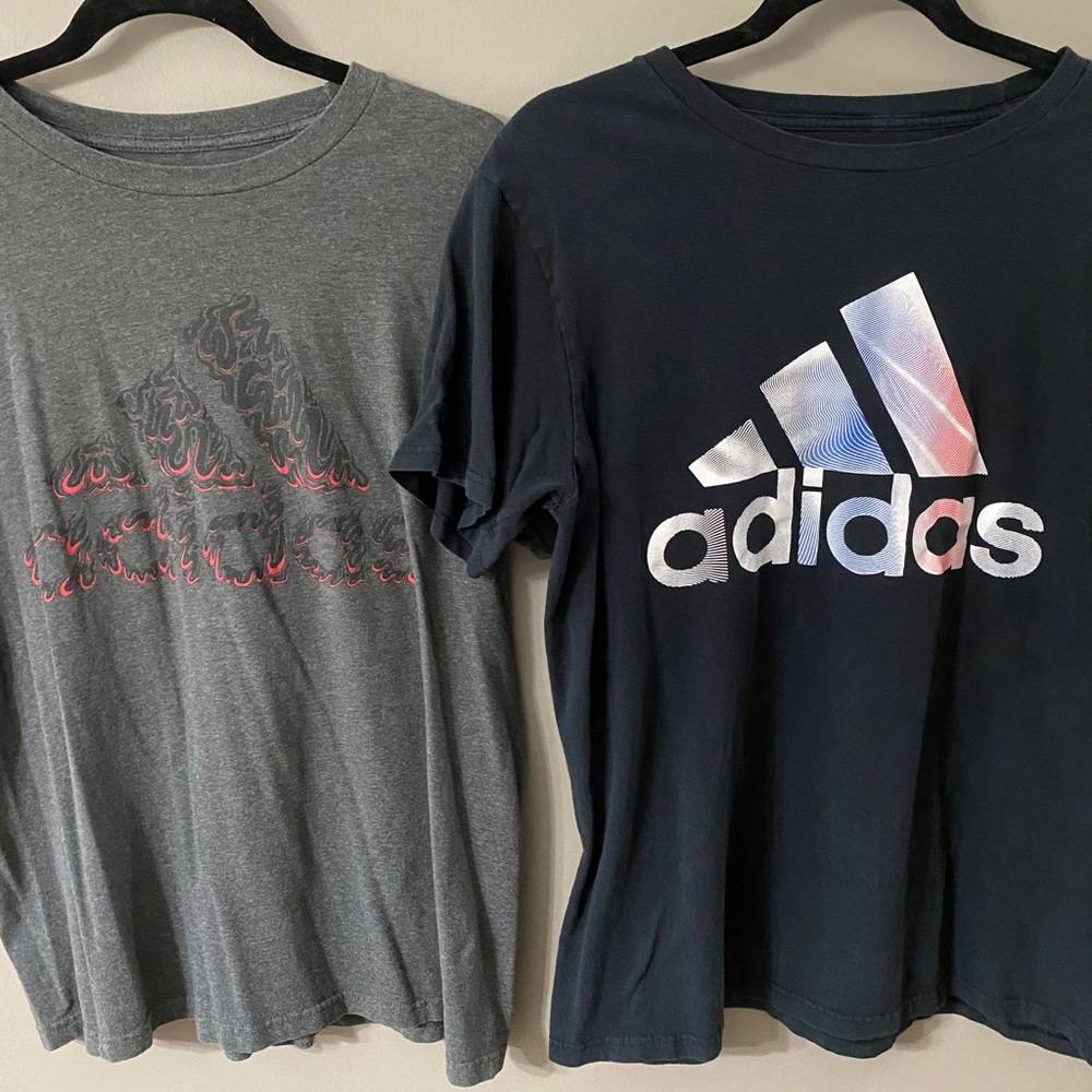 Bundle of two adidas t-shirts M